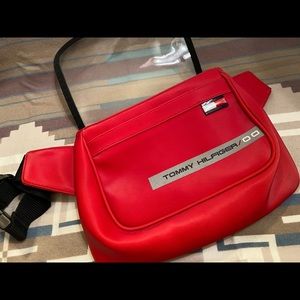 Tommy Hilfiger fanny pack